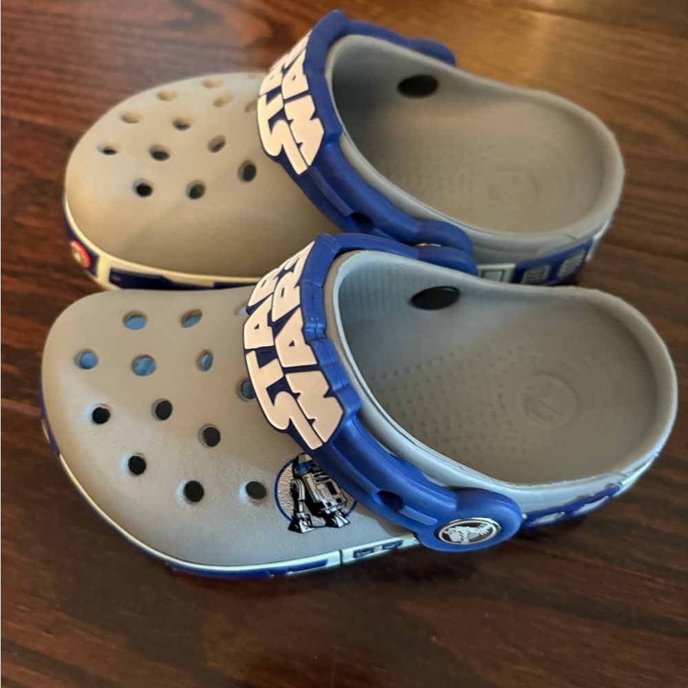 Star Wars Crocs - Size 6/7